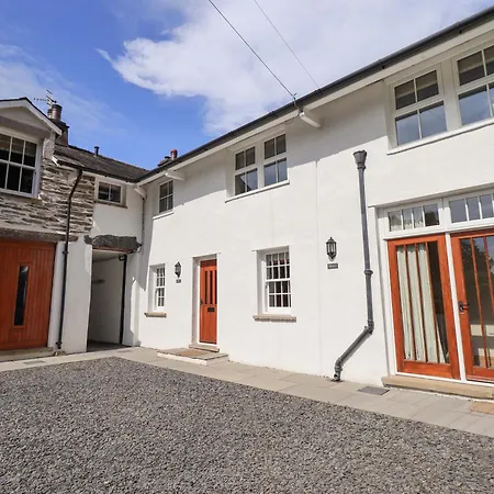 Abbots Reading Mews 1