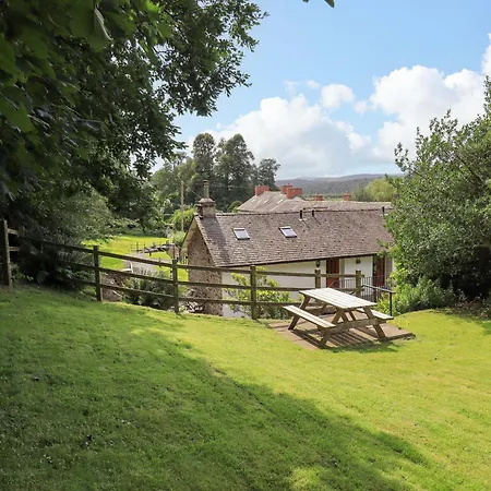 Abbots Reading Mews 1 度假居 *