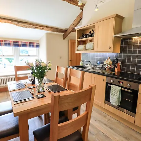 Abbots Reading Mews 1 Vakantiehuis *