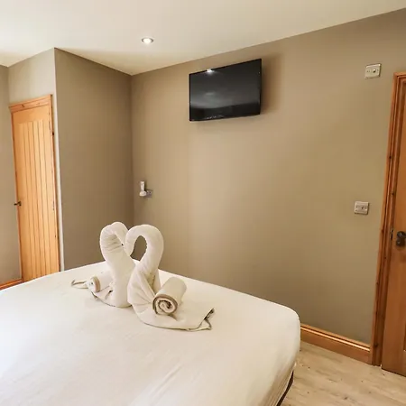 Сasa de vacaciones Abbots Reading Mews 1 *