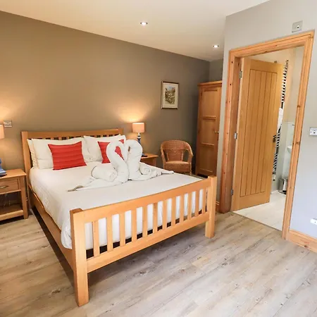 Abbots Reading Mews 1 Vakantiehuis Lakeside