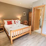 Abbots Reading Mews 1 Casa de Férias Lakeside